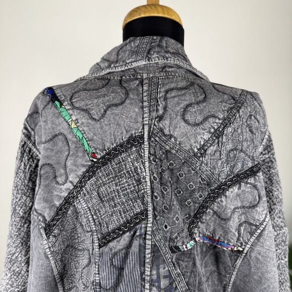 Reversible Patchwork Jacket | Textured Boho Lagenlook Quilted Grey Shacket - Picture 7 of 16